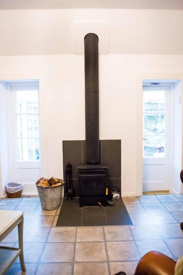 Standing Stones Cottage 阿布罗斯 外观 照片