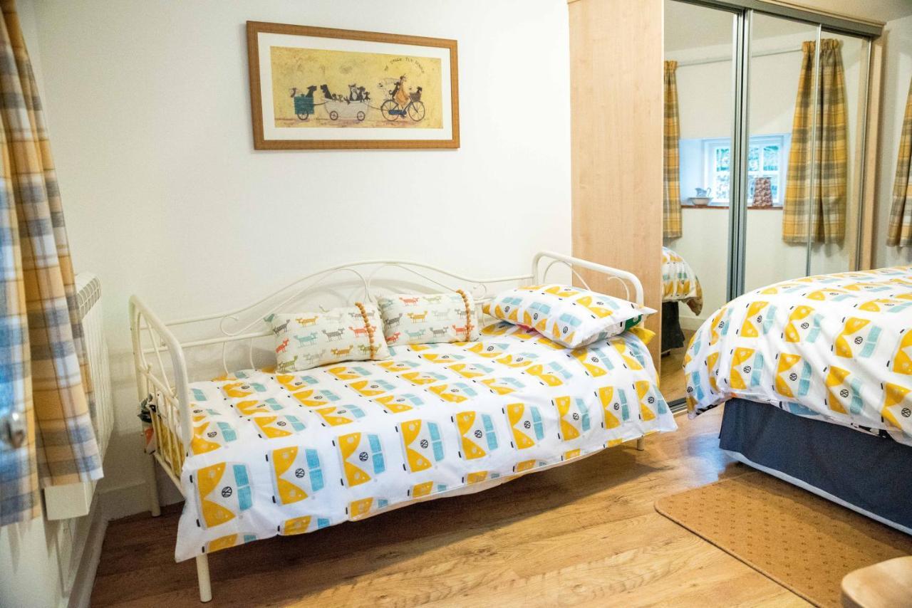 Standing Stones Cottage 阿布罗斯 外观 照片